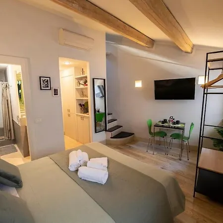 La Casa Degli Osti 3 - Piazza Navona *